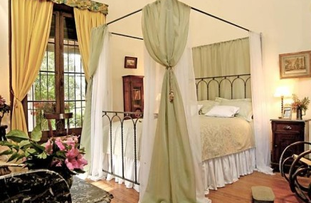 modern curtains